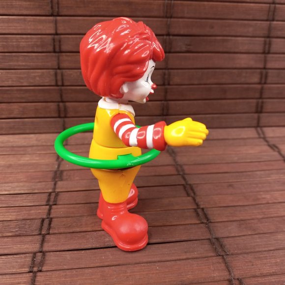 Baby Ronald McDonald Green Hula Hoop 3.5" Action Figure Happy Meal Toy 2011 - Picture 3 of 7